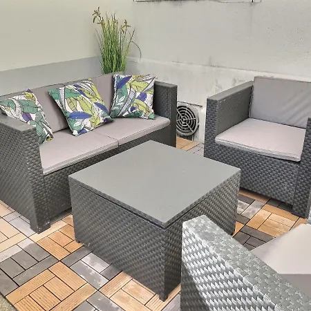 호텔 La Petillante Châlons-en-Champagne